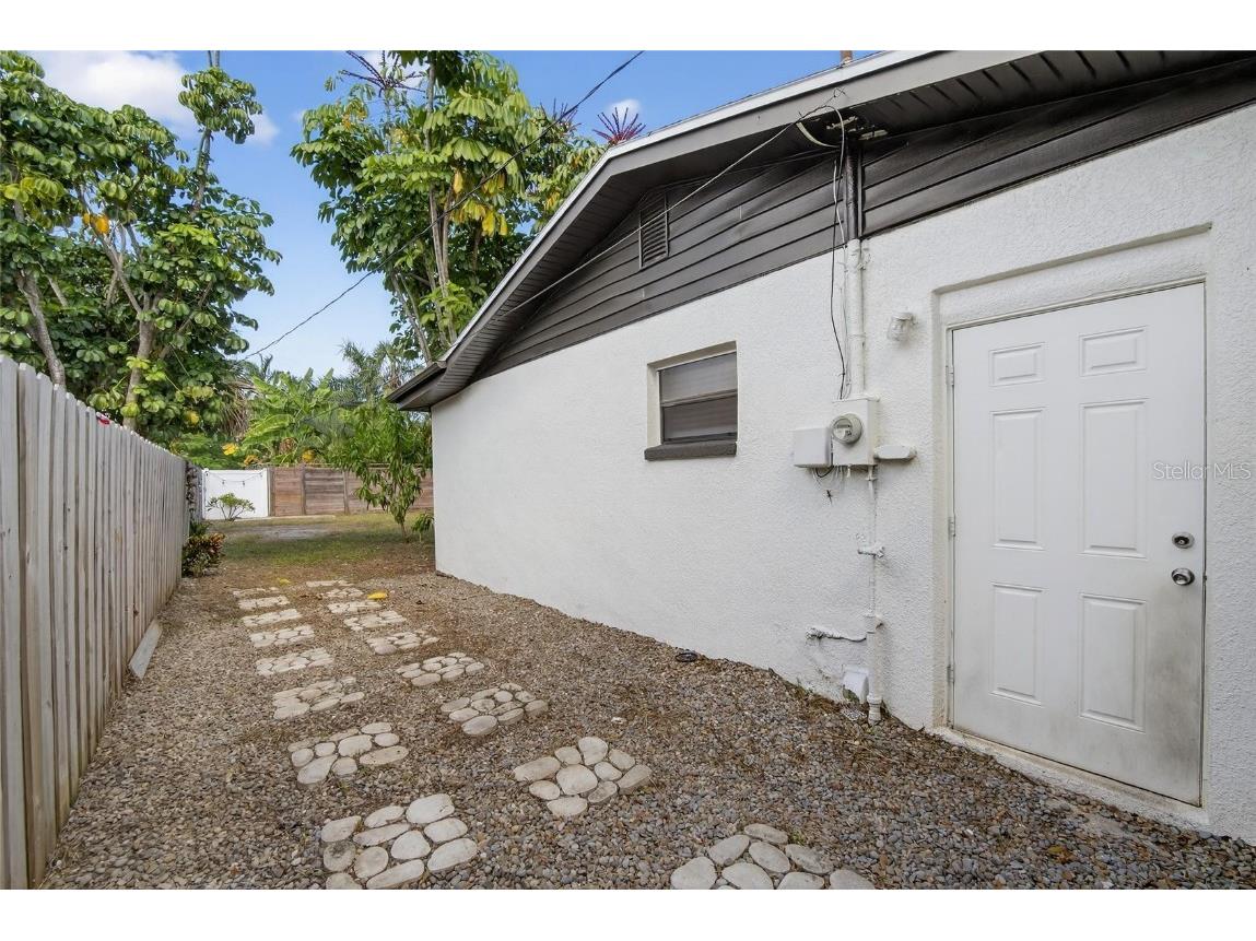 4573 20th Avenue N Saint Petersburg FL 33713 TB8454969 image48