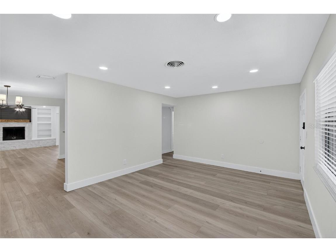 4573 20th Avenue N Saint Petersburg FL 33713 TB8454969 image7