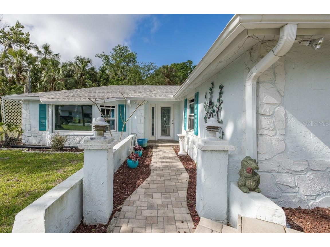 4573 Ontario Drive New Port Richey FL 34652 W7874276 image1