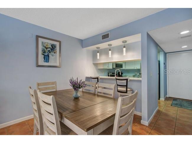 4574 Ringwood Meadow #4 Sarasota FL 34235 A4670157 image14