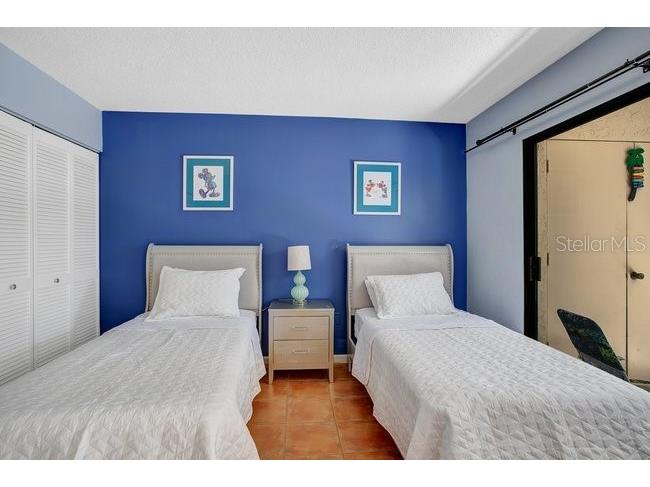 4574 Ringwood Meadow #4 Sarasota FL 34235 A4670157 image22