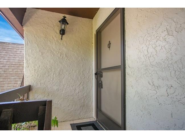 4574 Ringwood Meadow #4 Sarasota FL 34235 A4670157 image8