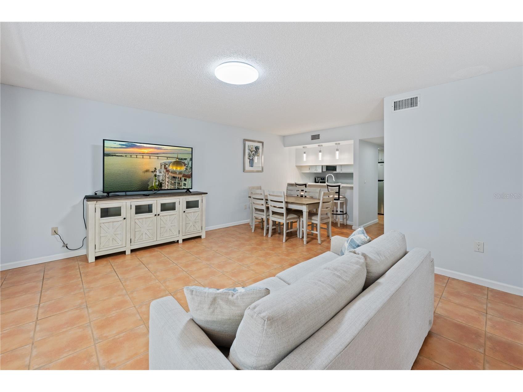 4574 Ringwood Meadow #4 Sarasota FL 34235 O6388000 image10