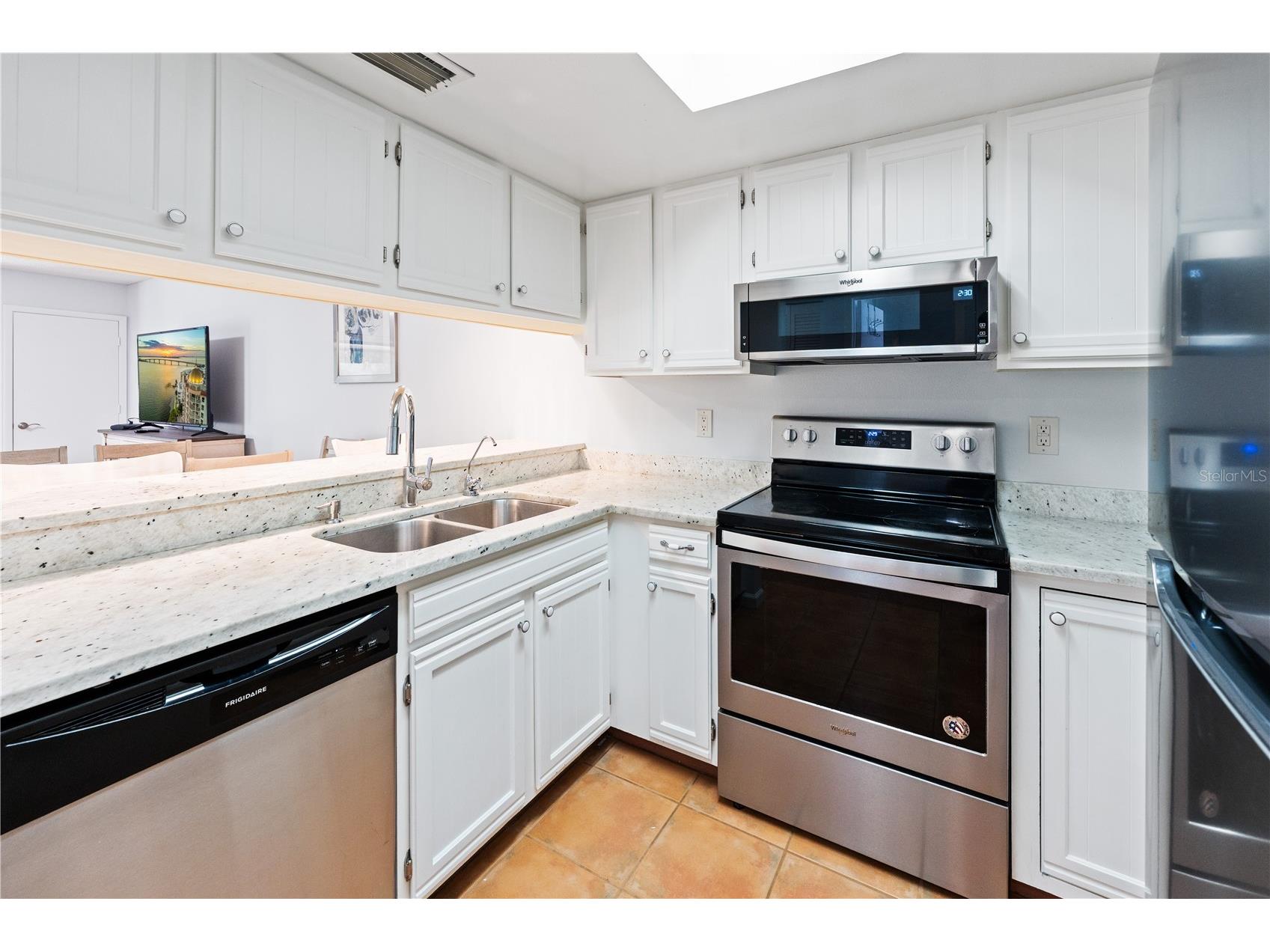 4574 Ringwood Meadow #4 Sarasota FL 34235 O6388000 image3