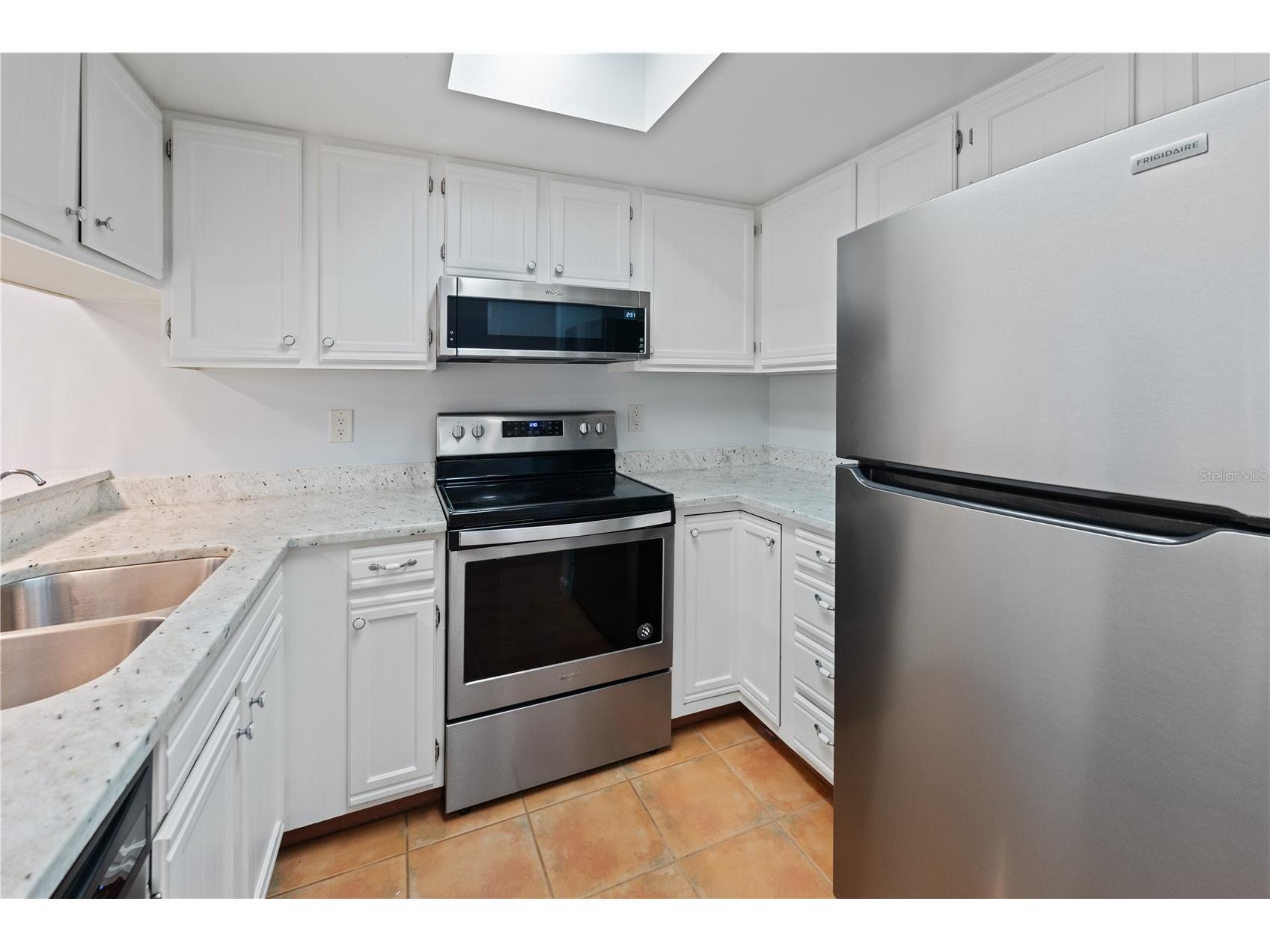 4574 Ringwood Meadow #4 Sarasota FL 34235 O6388000 image4