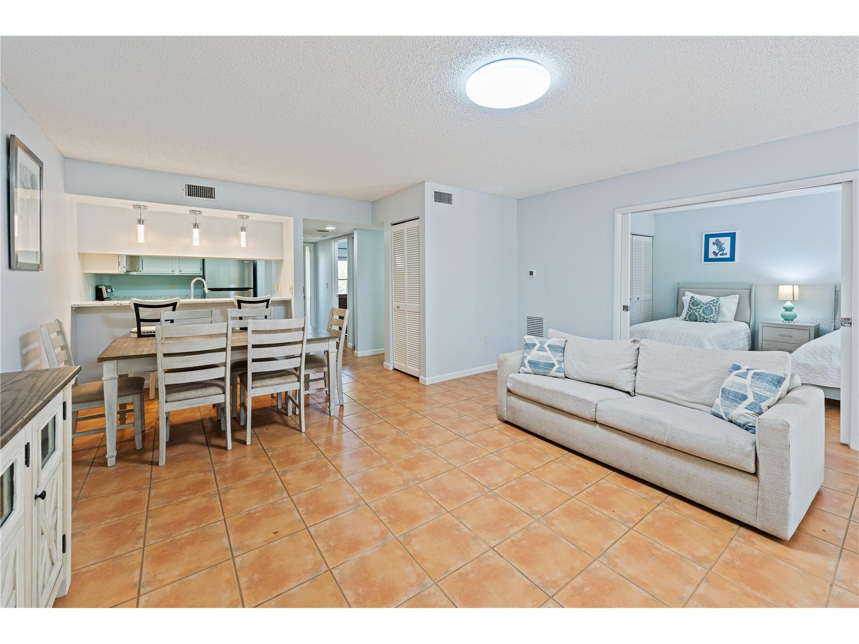 4574 Ringwood Meadow #4 Sarasota FL 34235 O6388000 image9