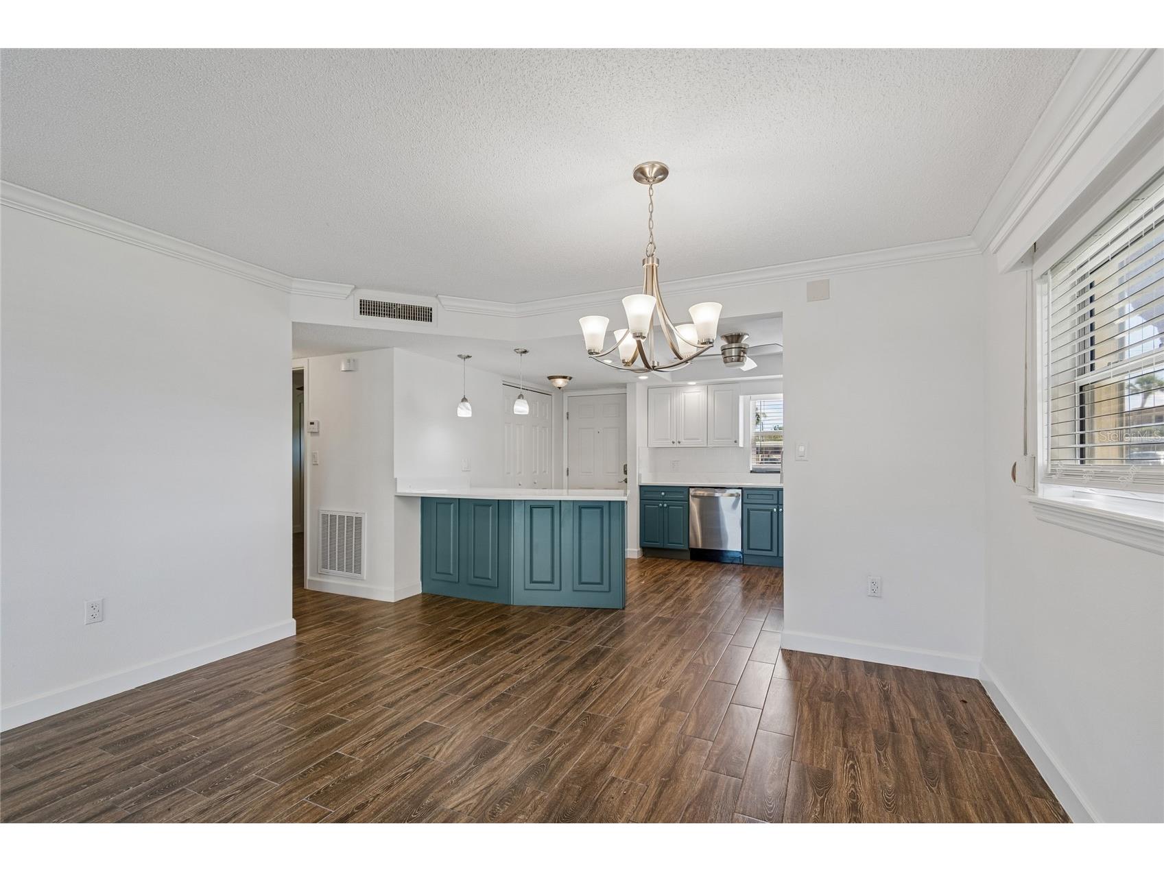 4575 Cove Circle #101 Saint Petersburg FL 33708 TB8528026 image12