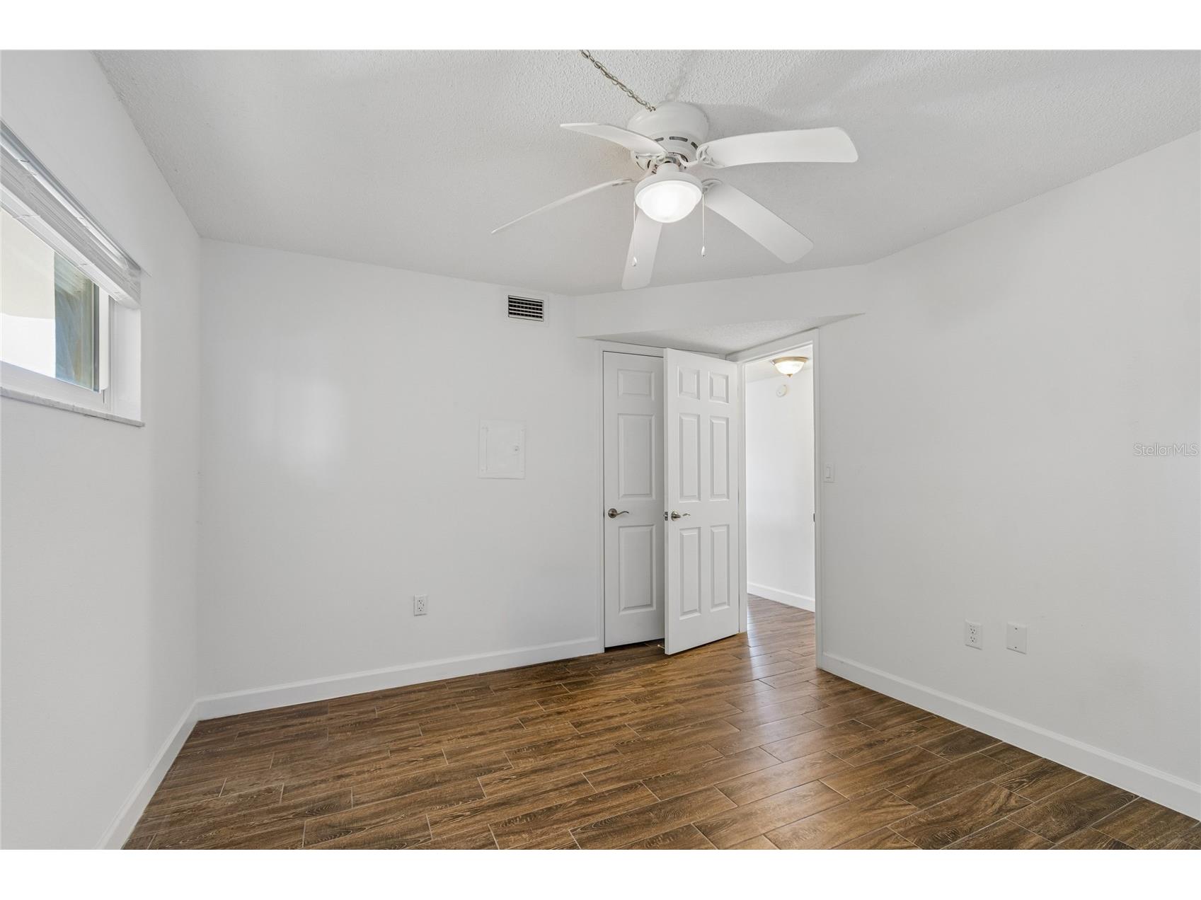 4575 Cove Circle #101 Saint Petersburg FL 33708 TB8528026 image25