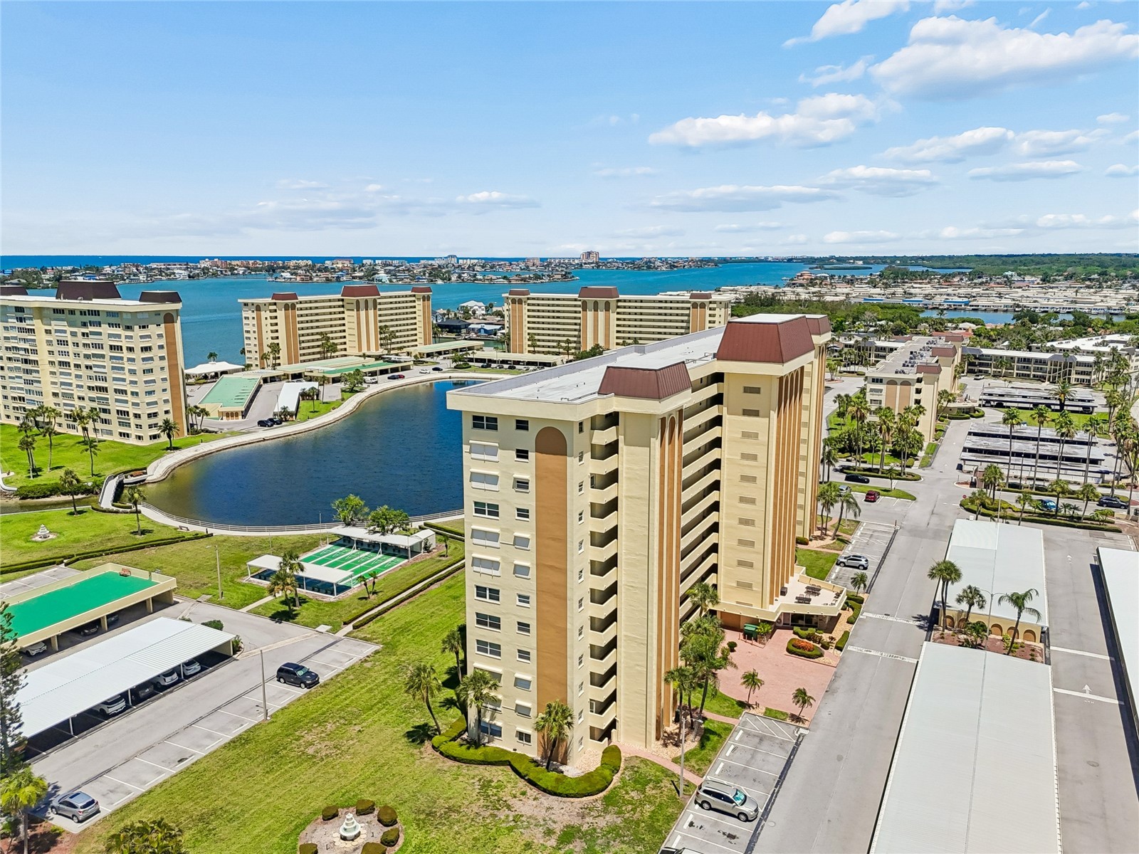 4575 Cove Circle #101 Saint Petersburg FL 33708 TB8528026 image41