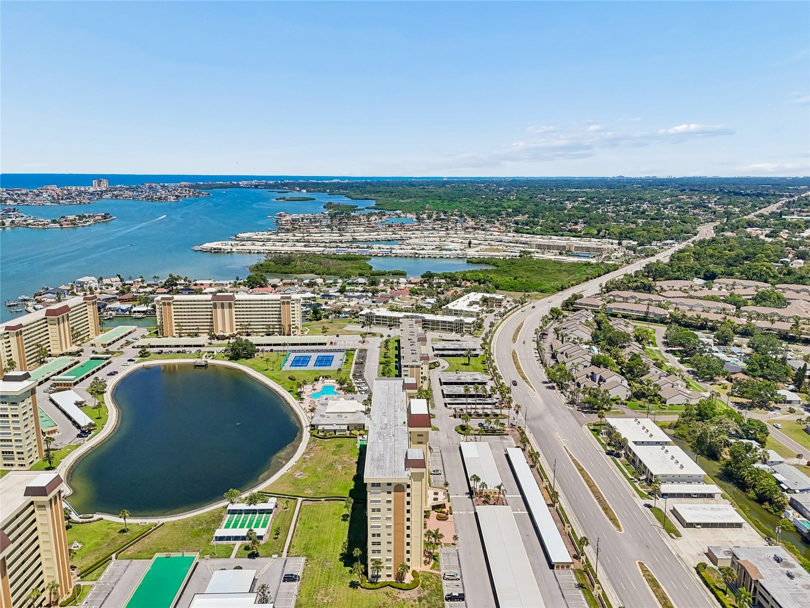 4575 Cove Circle #101 Saint Petersburg FL 33708 TB8528026 image50