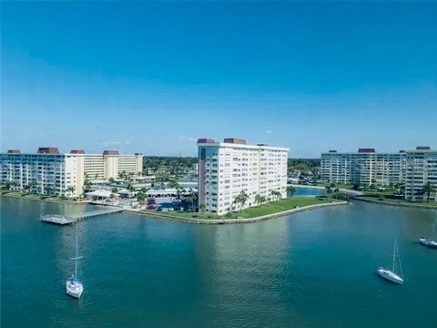 4575 Cove Circle #1105 Saint Petersburg FL 33708 TB8502812 image41