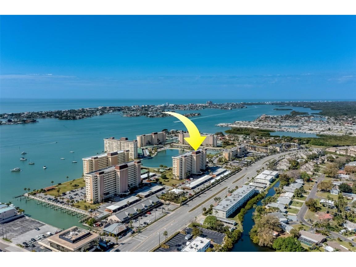 4575 Cove Circle #205 Saint Petersburg FL 33708 - INTRACOASTAL WATERWAY U8249042 image1