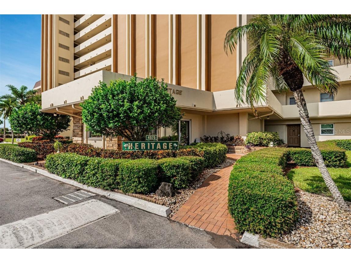 4575 Cove Circle #808 Saint Petersburg FL 33708 - BOCA CIEGA BAY U8179014 image1