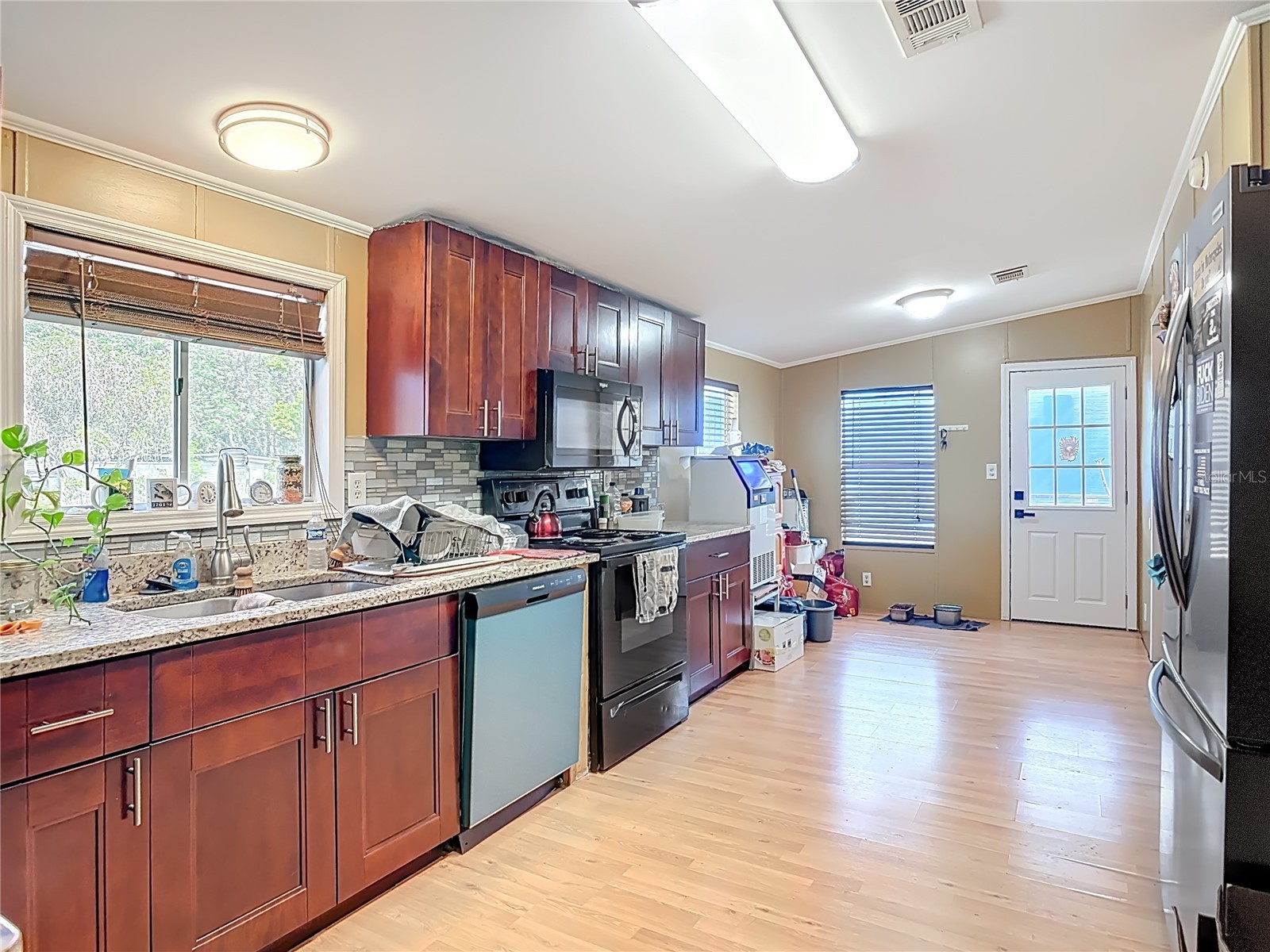 45750 Pine Street Paisley FL 32767 O6404467 image9