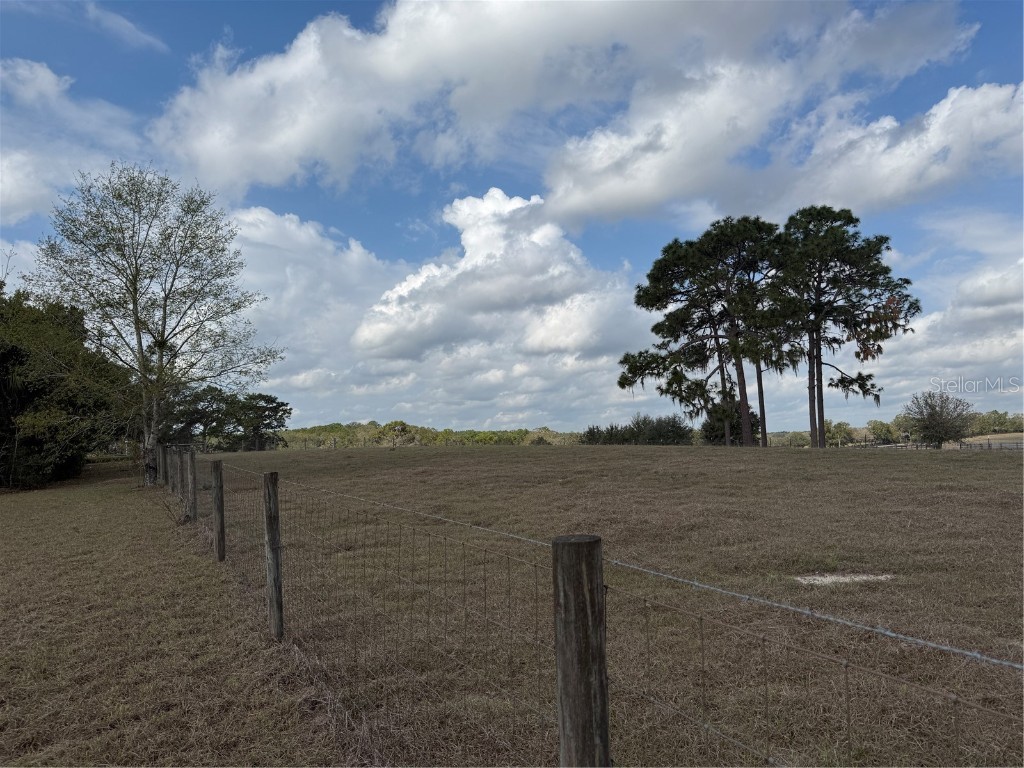 4577 E Liza Knowlton Drive Inverness FL 34452 W7872362 image1