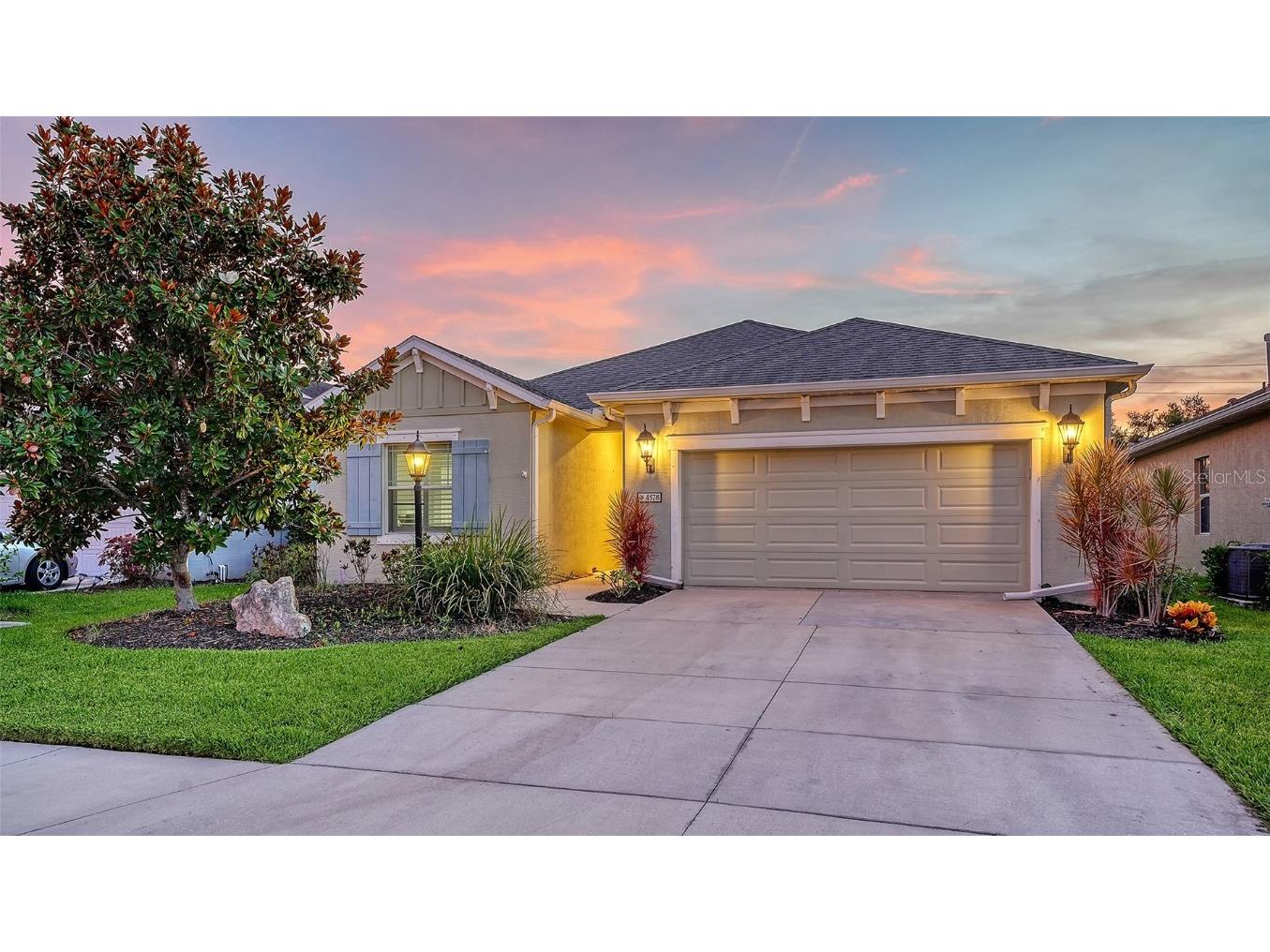 4578 Cedar Brush Terrace Sarasota FL 34243 A4658483 image1