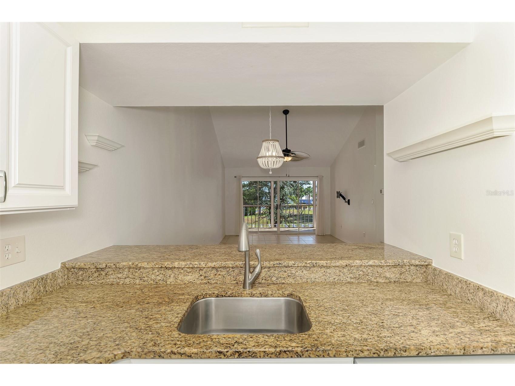 458 Cerromar Road #484 Venice FL 34293 A4683225 image7