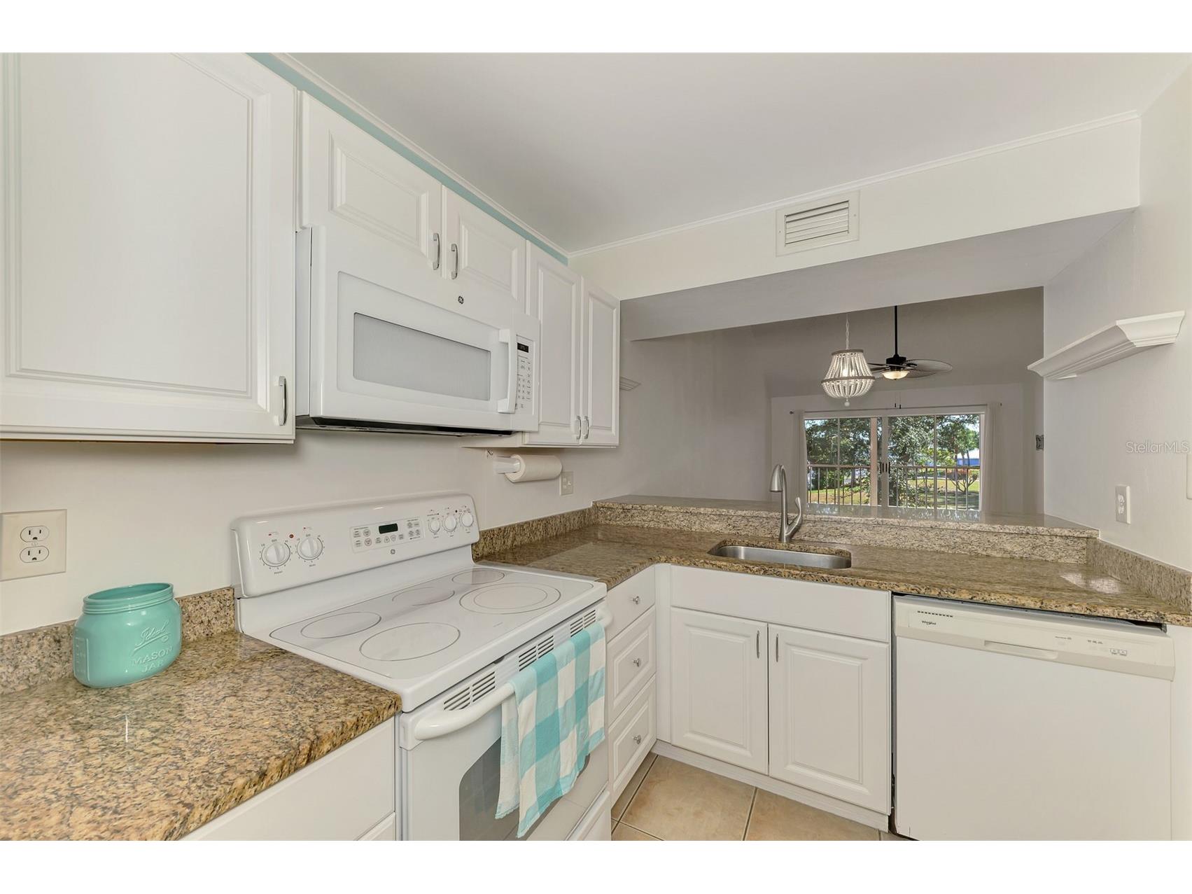 458 Cerromar Road #484 Venice FL 34293 A4683225 image9