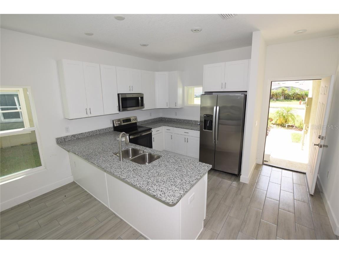 458 Lake Shore Parkway Davenport FL 33896 O6337258 image5