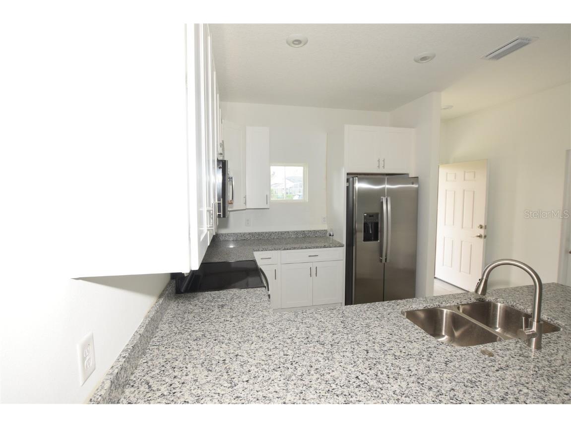 458 Lake Shore Parkway Davenport FL 33896 O6337258 image7