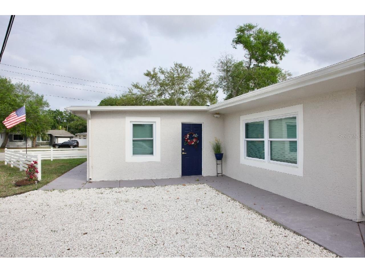 4580 16th Street N Saint Petersburg FL 33703 TB8486964 image2