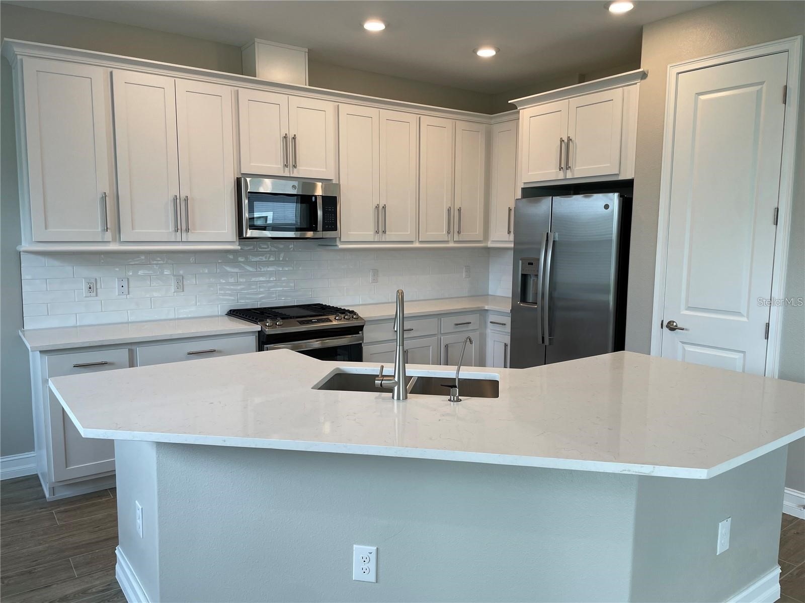 4580 Almada Lane Wesley Chapel FL 33543 TB8466943 image10