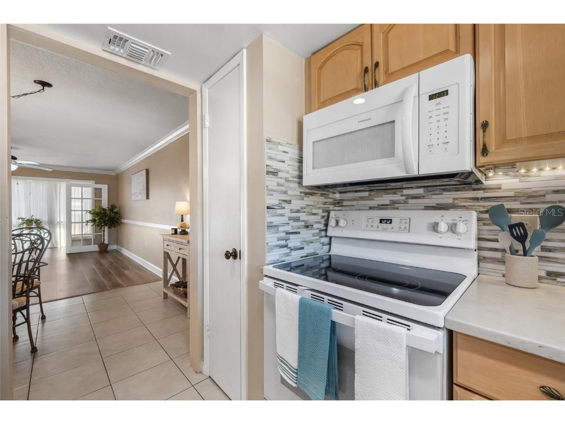 4580 Overlook Drive NE #293 Saint Petersburg FL 33703 TB8447868 image18