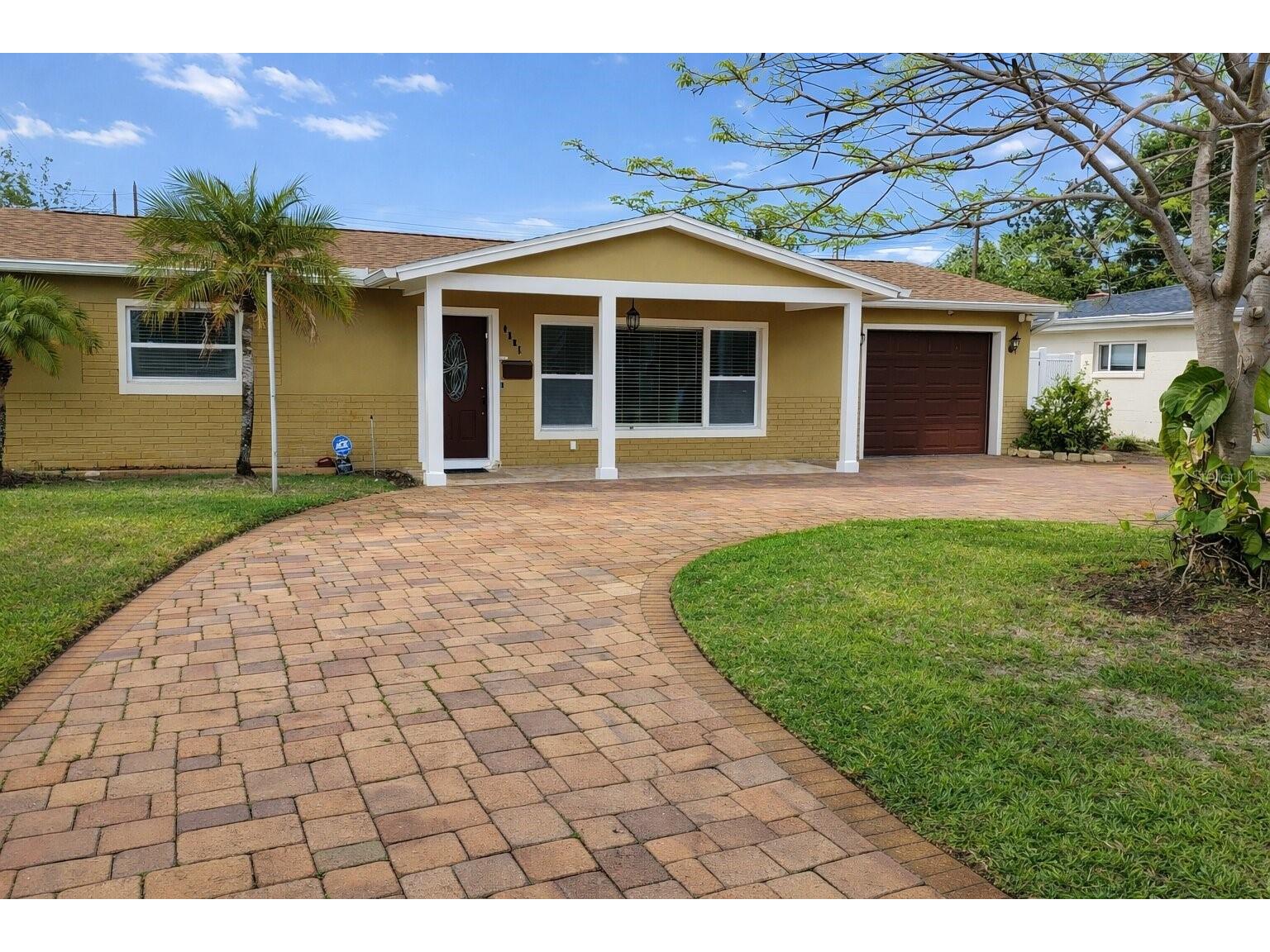 4581 21st Avenue N Saint Petersburg FL 33713 TB8503960 image1