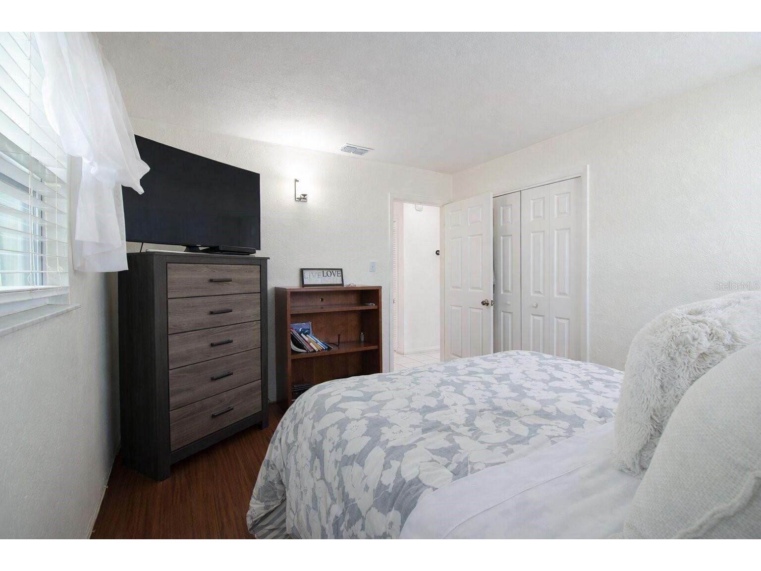 4581 21st Avenue N Saint Petersburg FL 33713 TB8503960 image13