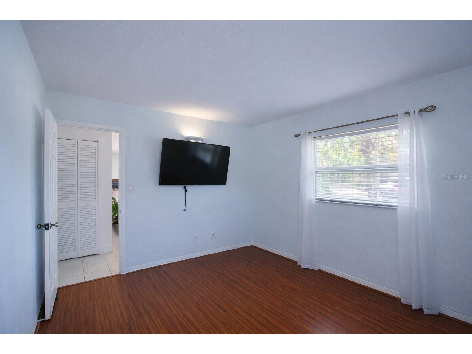 4581 21st Avenue N Saint Petersburg FL 33713 TB8503960 image15