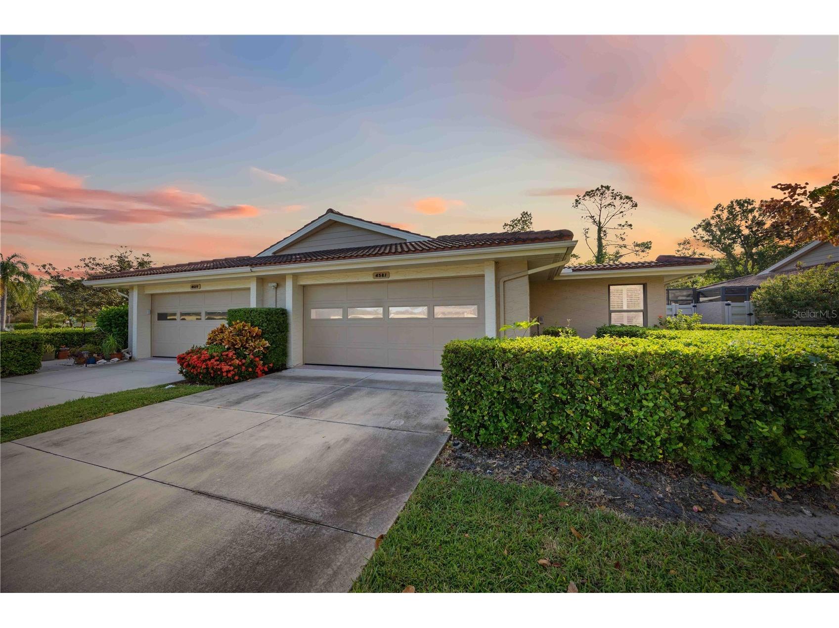 4581 Lakecrest Place #22 Sarasota FL 34233 A4669811 image1