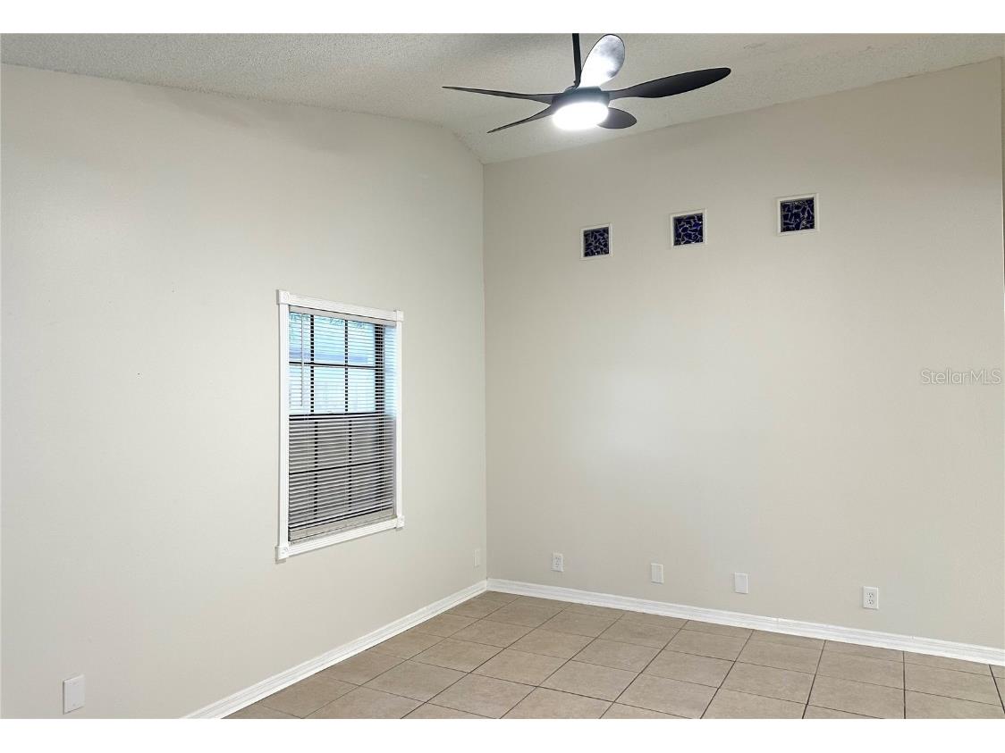 4582 Heritage Oak Drive Orlando FL 32808 O6361597 image5