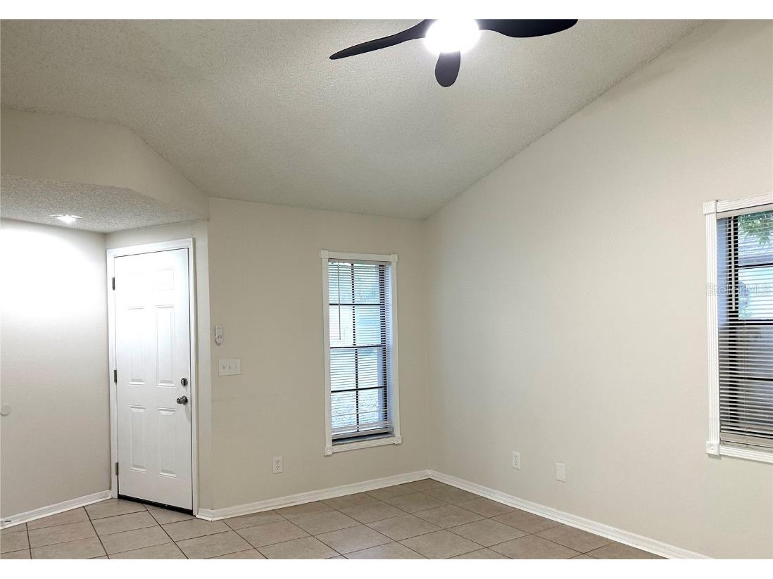 4582 Heritage Oak Drive Orlando FL 32808 O6361597 image6