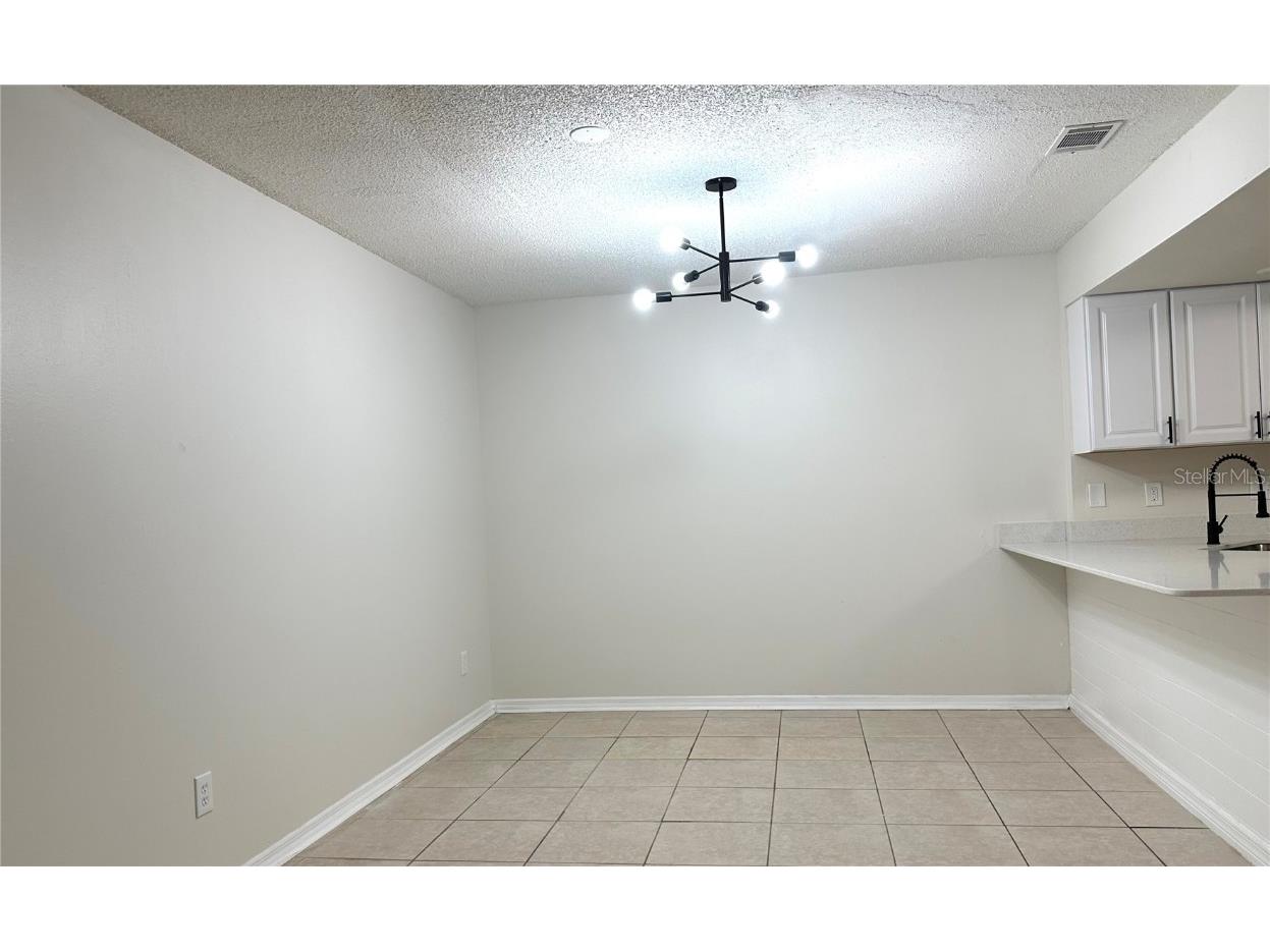 4582 Heritage Oak Drive Orlando FL 32808 O6361597 image8