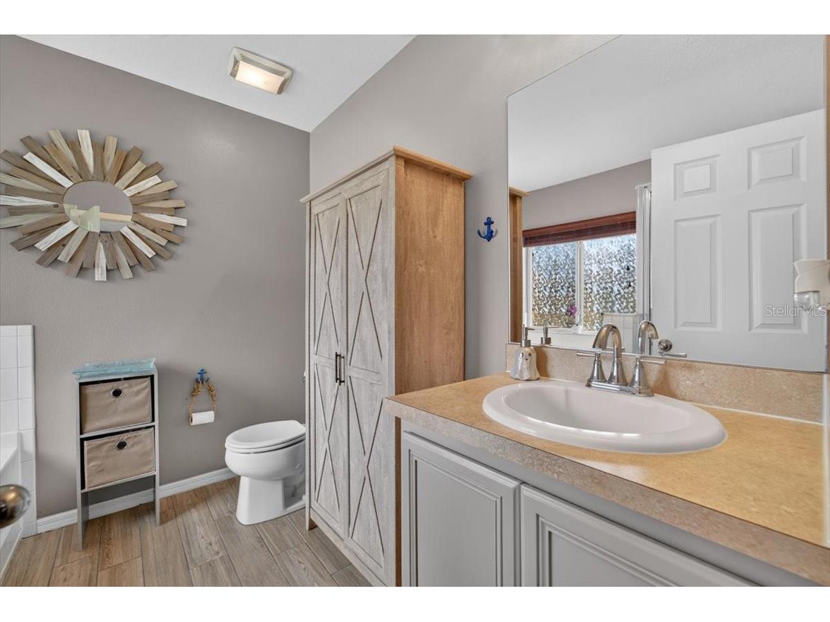 4582 Limerick Drive Tampa FL 33610 TB8526048 image29