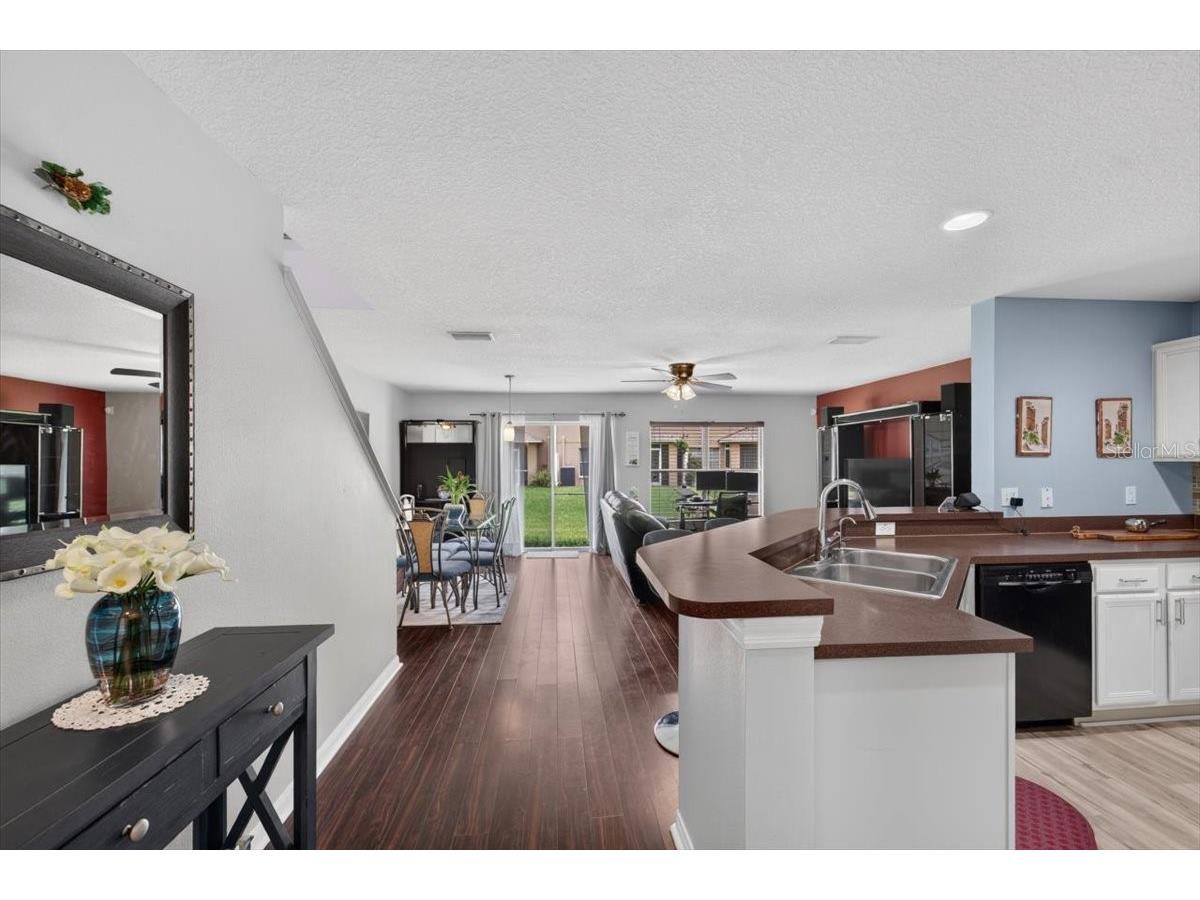 4582 Limerick Drive Tampa FL 33610 TB8526048 image9