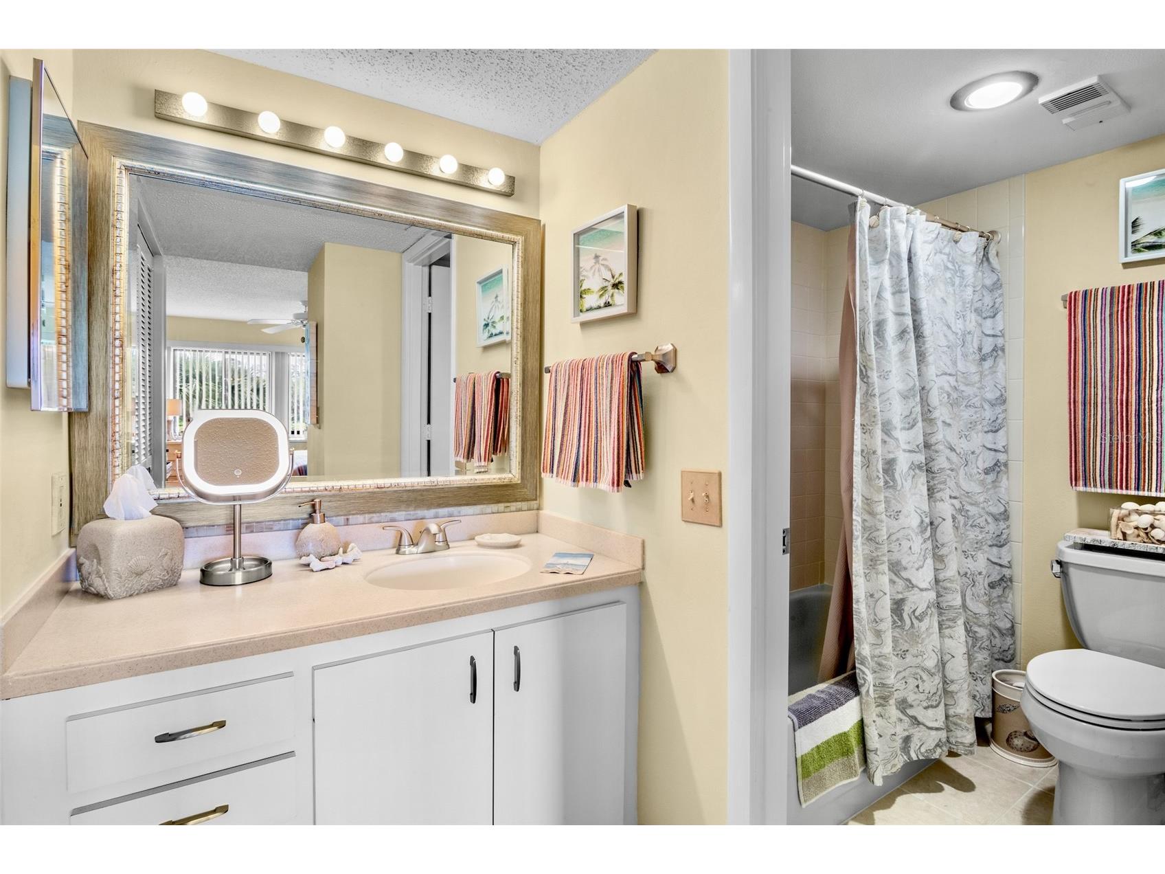 4582 Longwater #62 Sarasota FL 34235 A4686119 image18