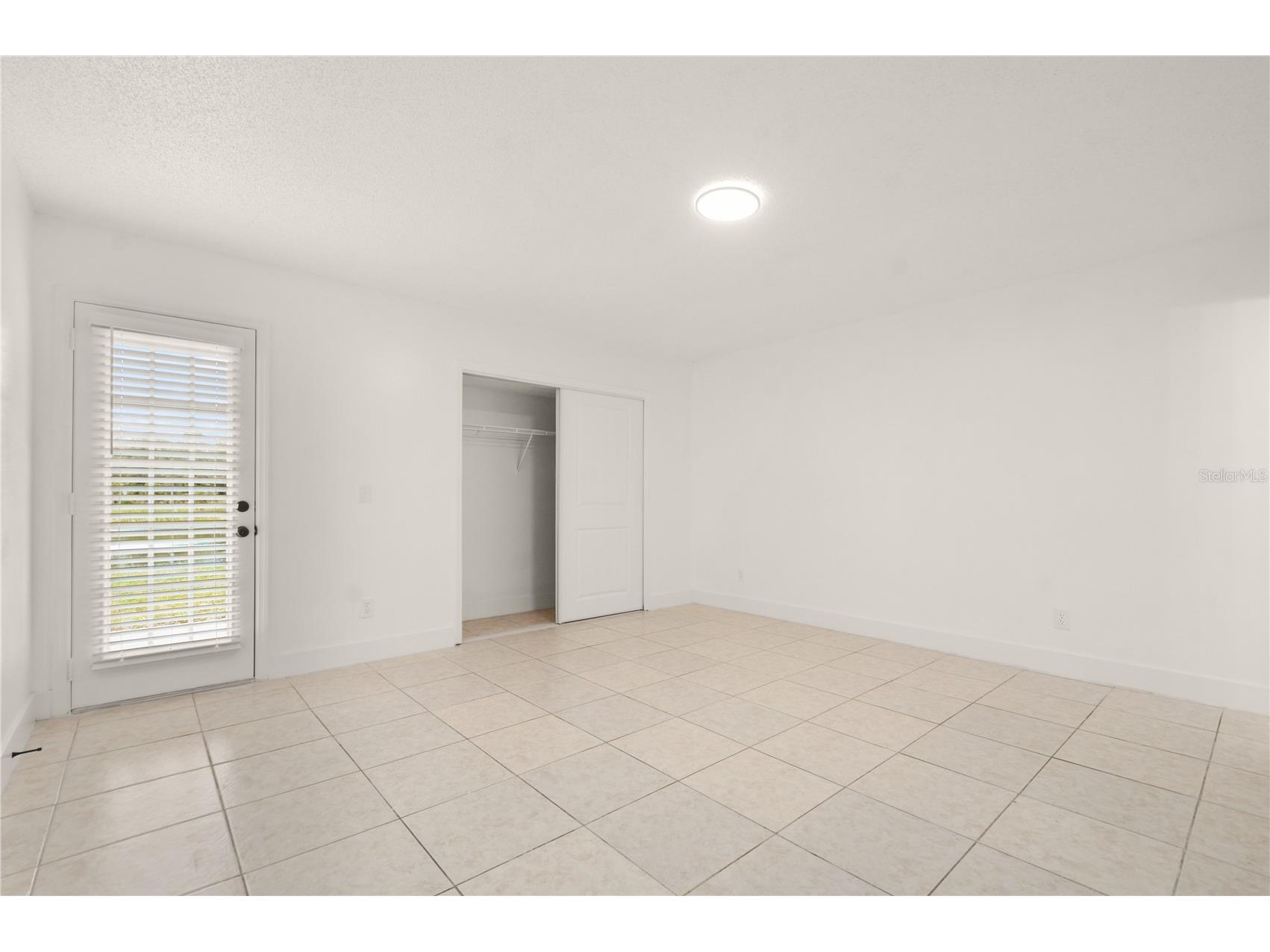 4583 Heritage Oak Drive Orlando FL 32808 O6401937 image13