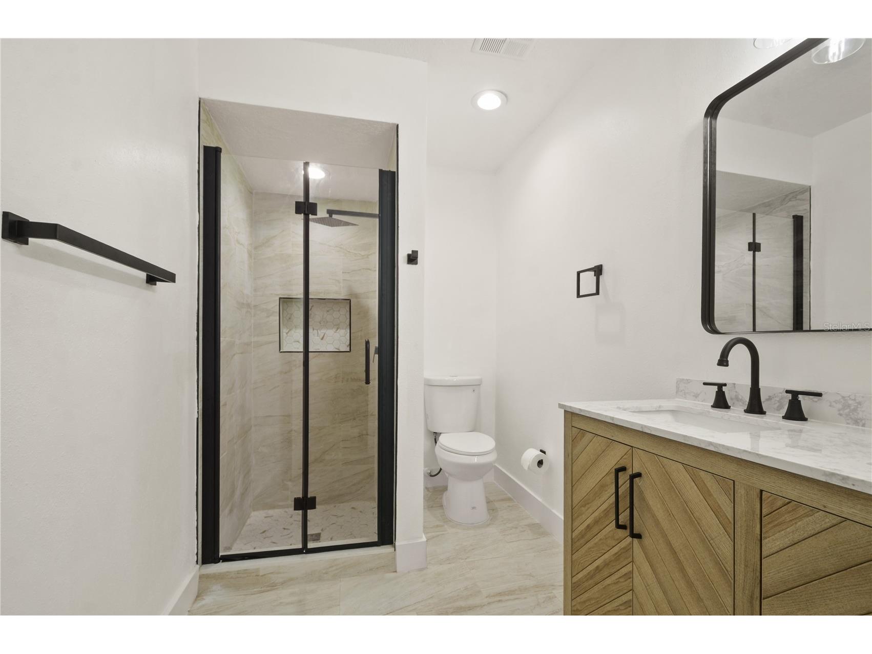 4583 Heritage Oak Drive Orlando FL 32808 O6401937 image16