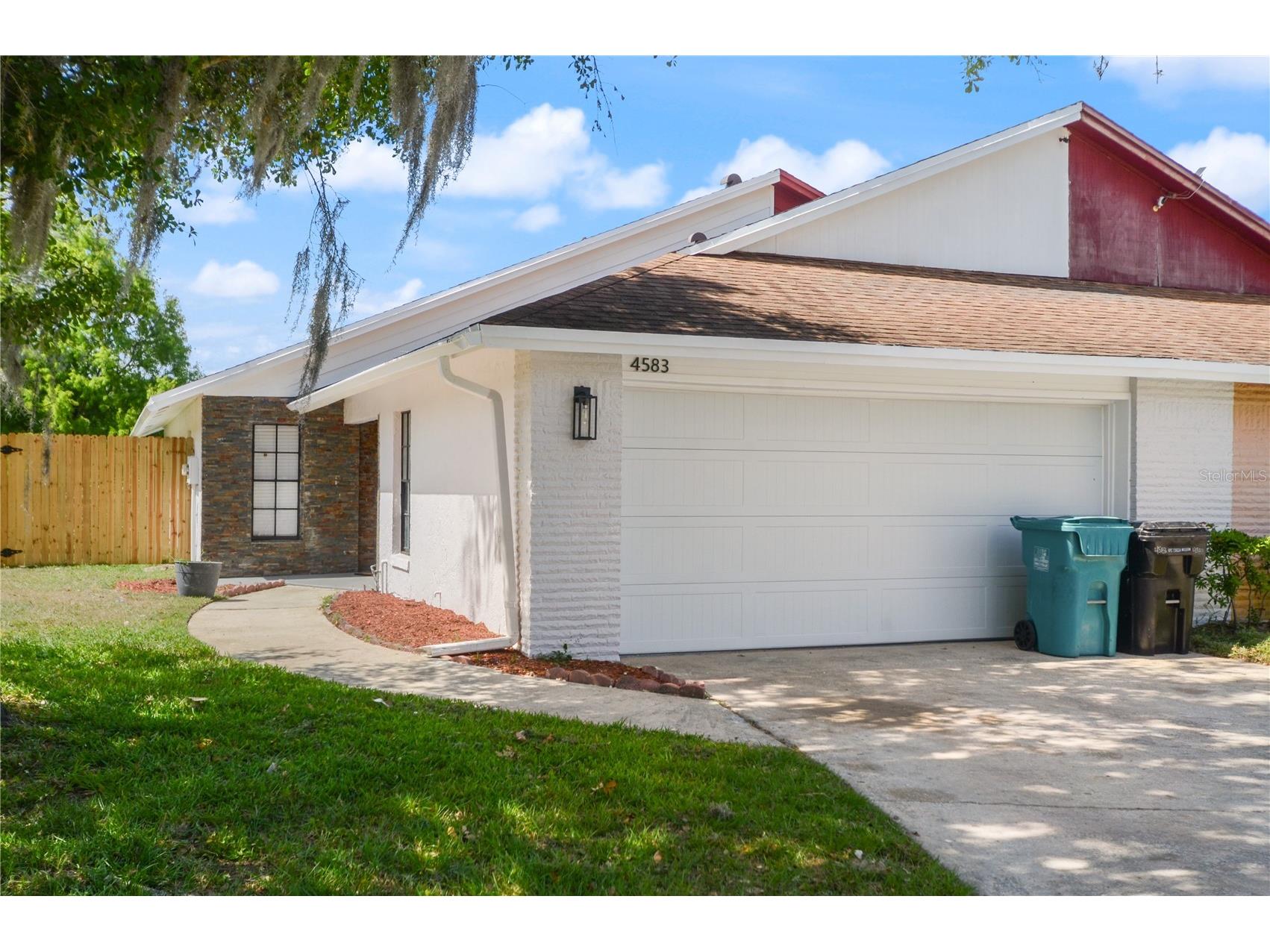 4583 Heritage Oak Drive Orlando FL 32808 O6401937 image2
