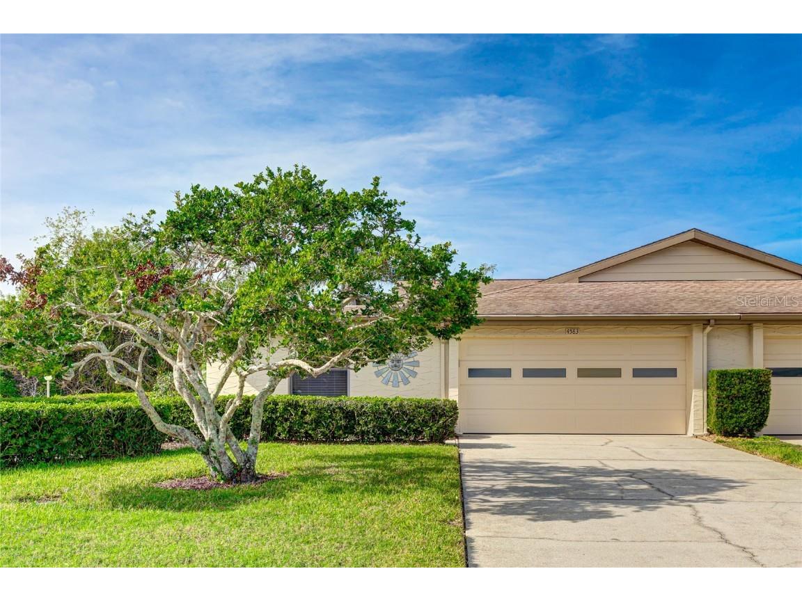 4583 Lake Vista Drive #19 Sarasota FL 34233 A4591671 image1
