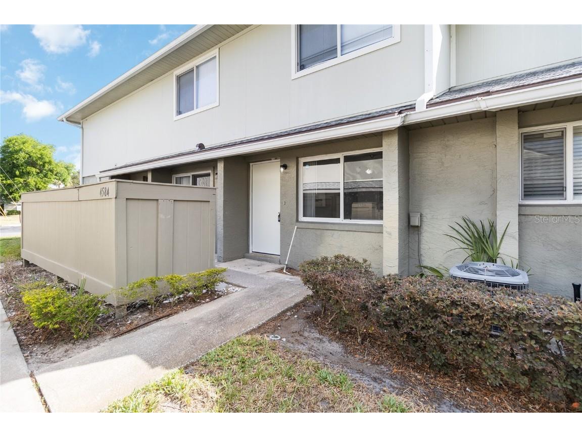 4584 Pheasant Run Drive #B Orlando FL 32808 O6300172 image1