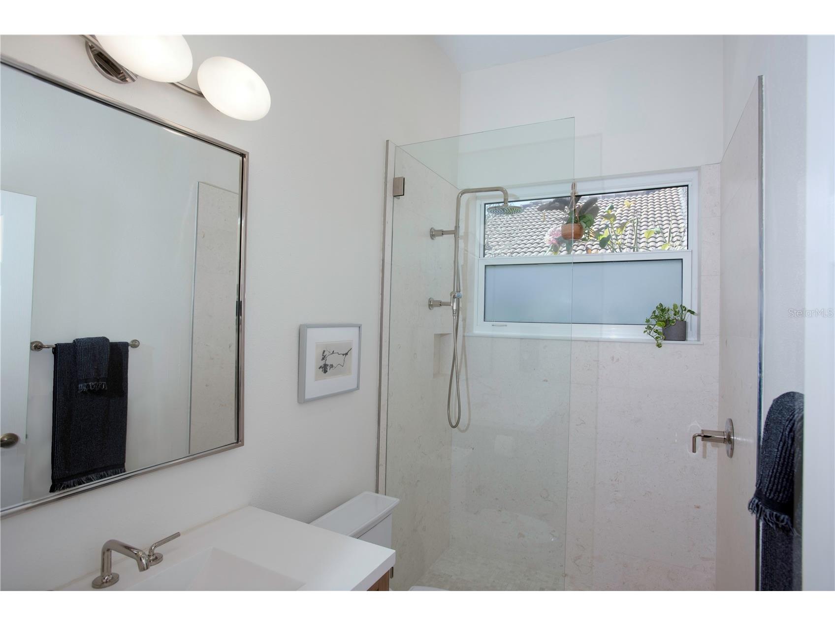 4586 Del Sol Boulevard S Sarasota FL 34243 A4682853 image30