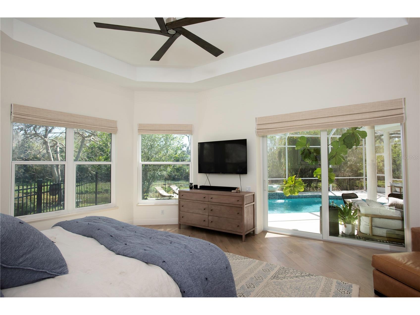 4586 Del Sol Boulevard S Sarasota FL 34243 A4682853 image4