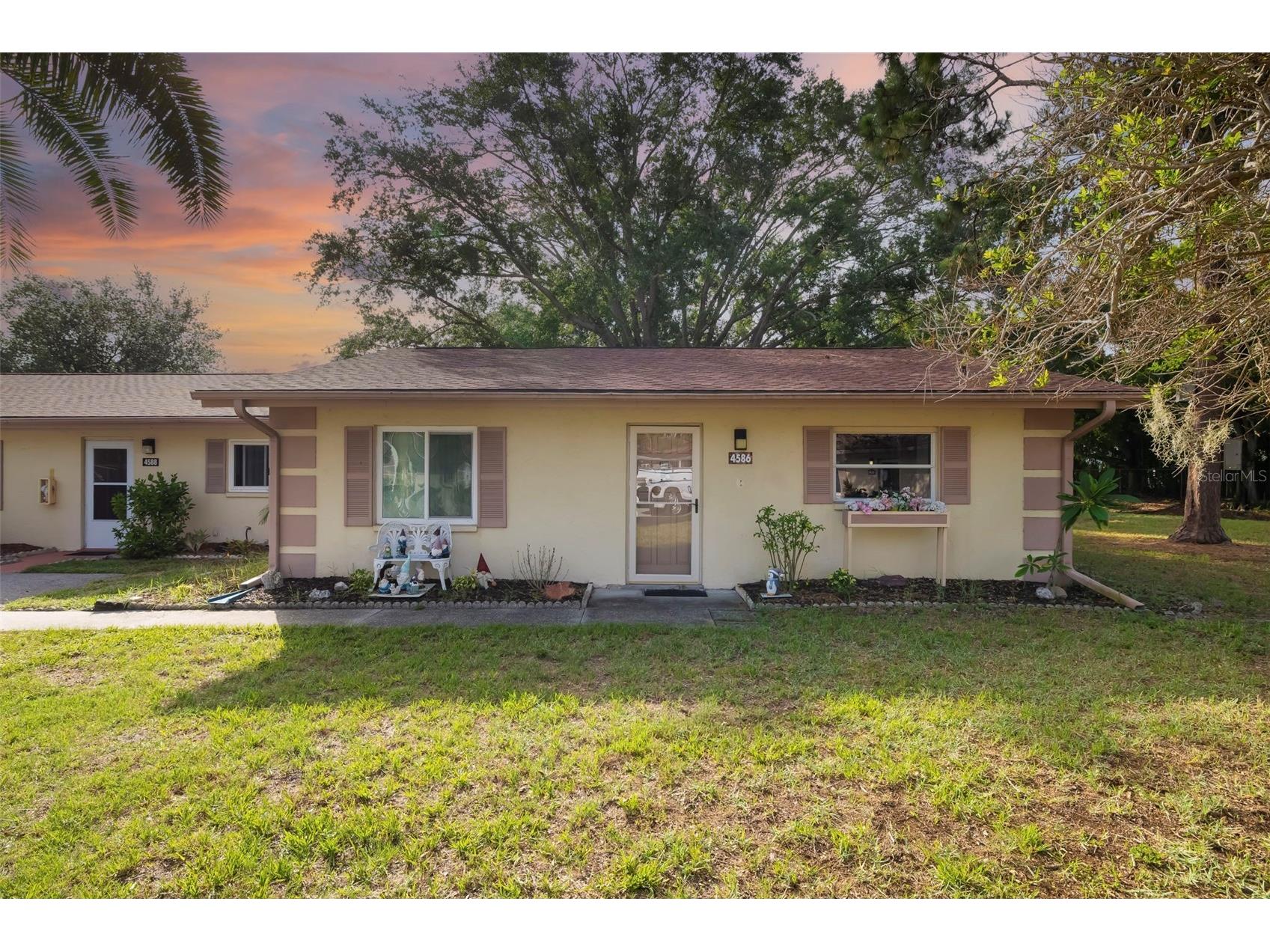 4586 Mohican Trail #147 Sarasota FL 34233 A4699365 image1