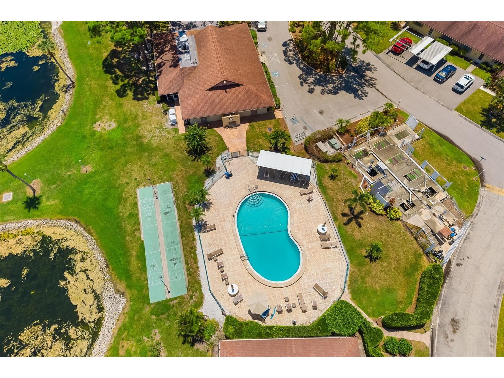 4586 Mohican Trail #147 Sarasota FL 34233 A4699365 image38