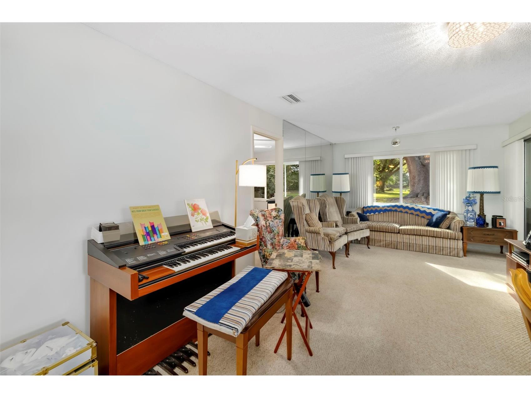 4586 Mohican Trail #147 Sarasota FL 34233 A4699365 image5