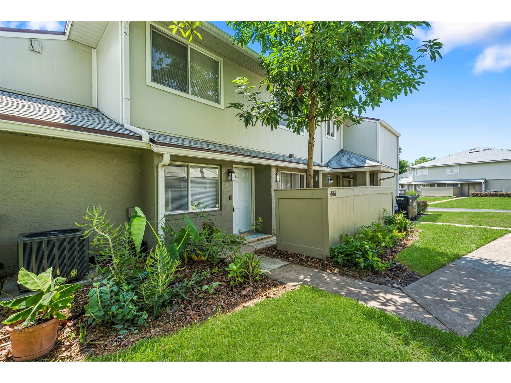 4586 Pheasant Run Drive #6B Orlando FL 32808 O6414496 image1