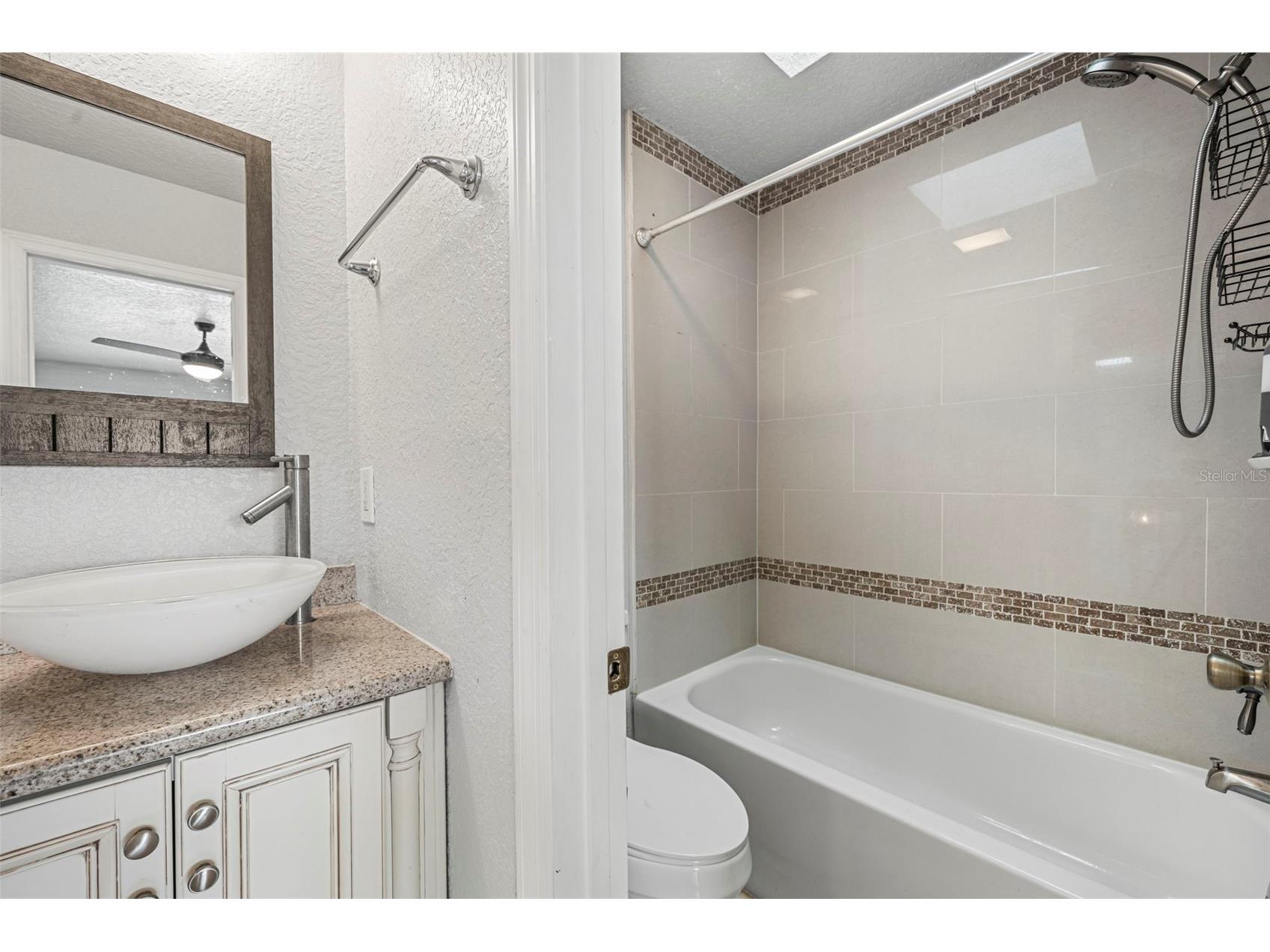 4586 Pheasant Run Drive #6B Orlando FL 32808 O6414496 image19
