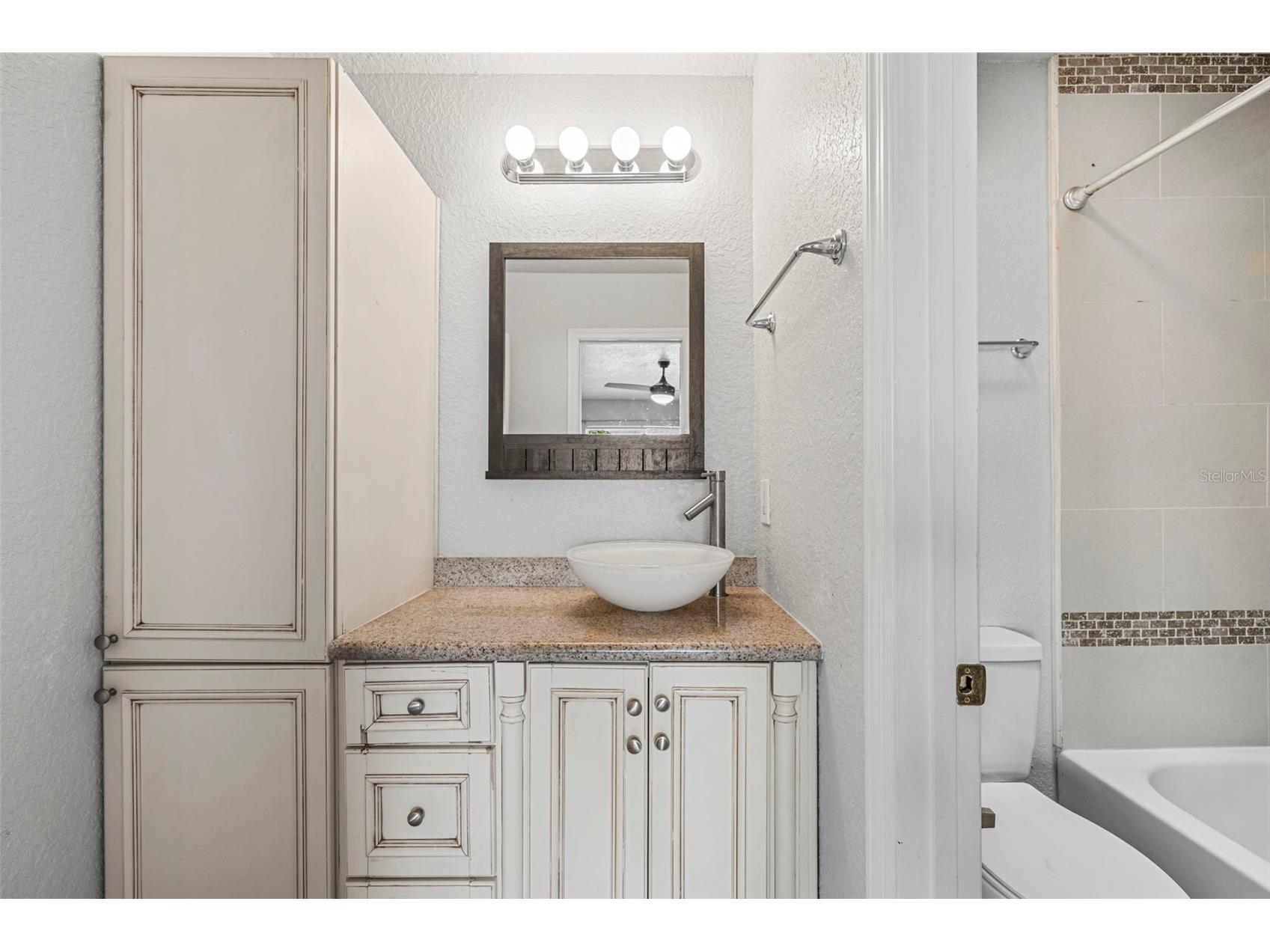 4586 Pheasant Run Drive #6B Orlando FL 32808 O6414496 image20